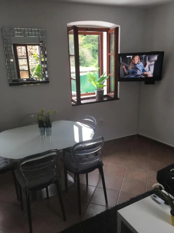 Seafront Apartment Riva Novigrad  Novigrad (Dalmatia)