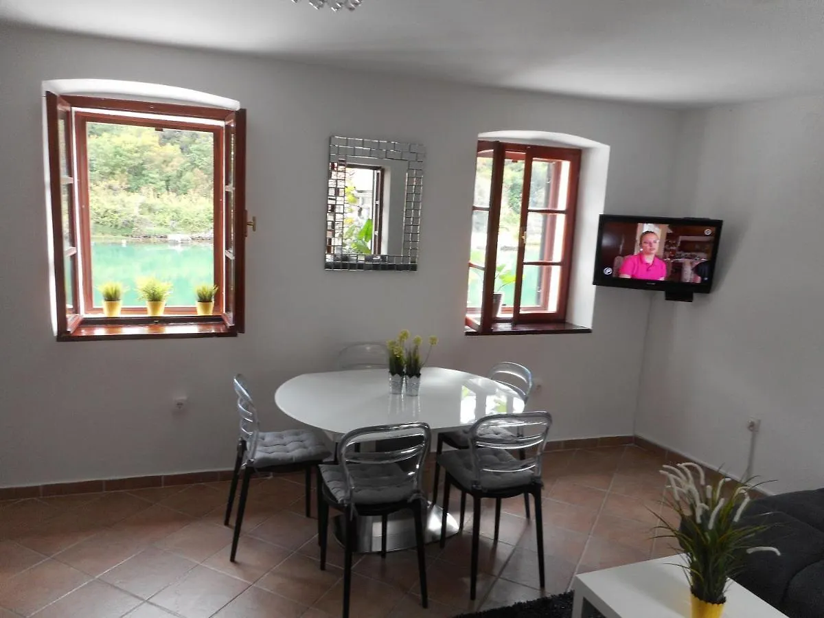 Seafront Apartment Riva Novigrad  Novigrad (Dalmatia)