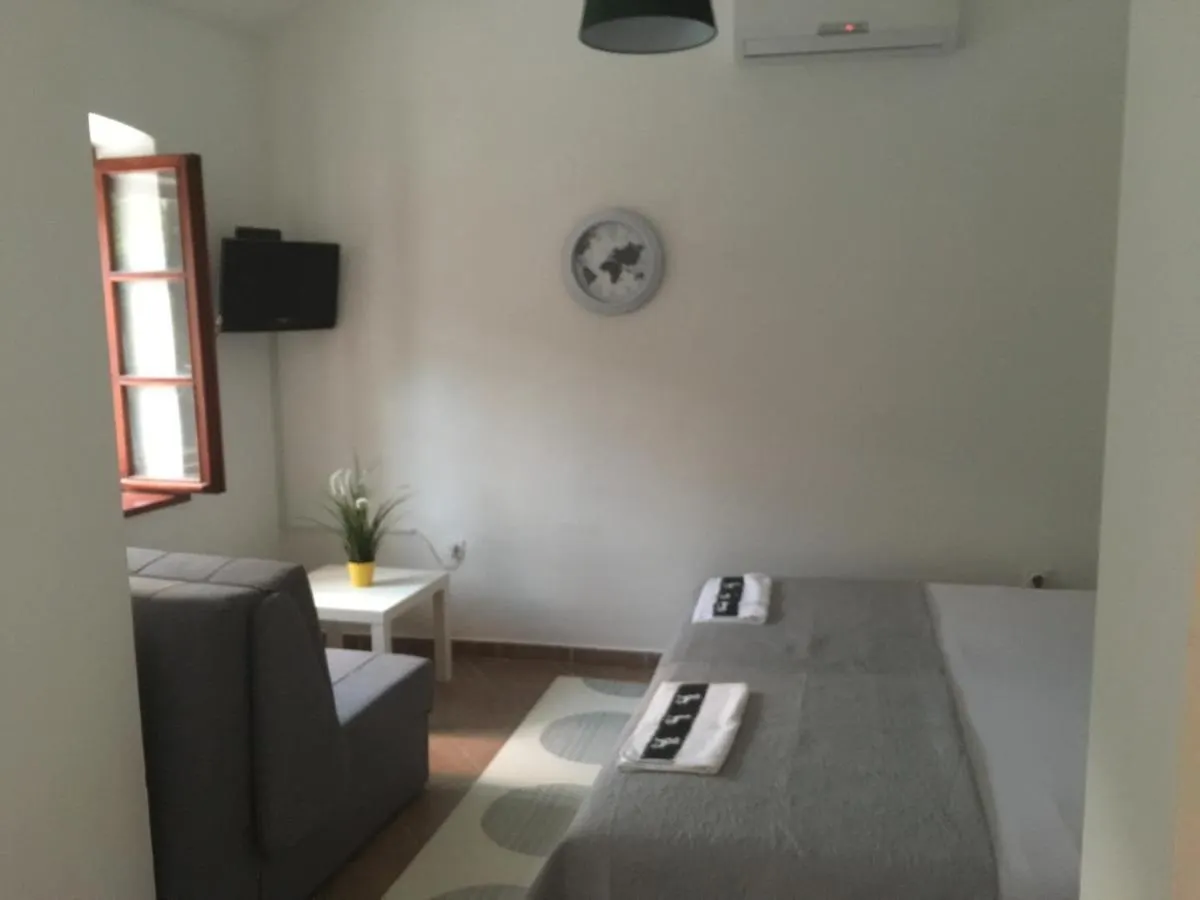 Seafront Apartment Riva Novigrad   Novigrad (Dalmatia)
