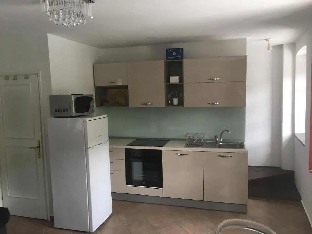 Seafront Apartment Riva Novigrad