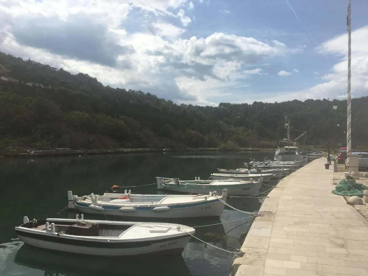 Seafront Apartment Riva Novigrad